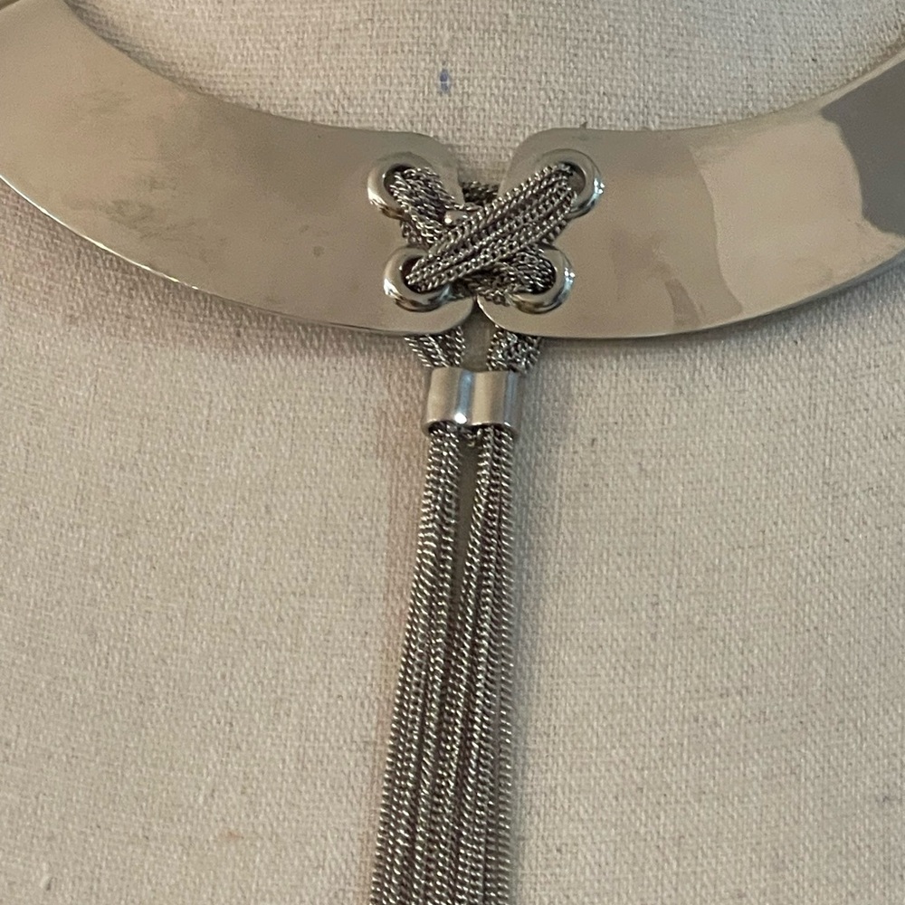 Unique silver tone necklace with chains! - Picture 2 of 6